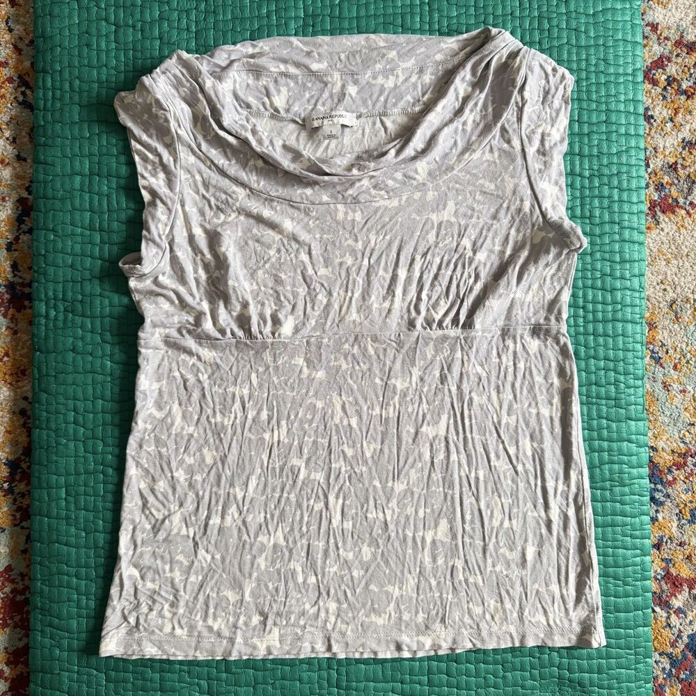 Pretty Banana Republic Top Gray Flutter Sleeve Empire Waist Office Chic L